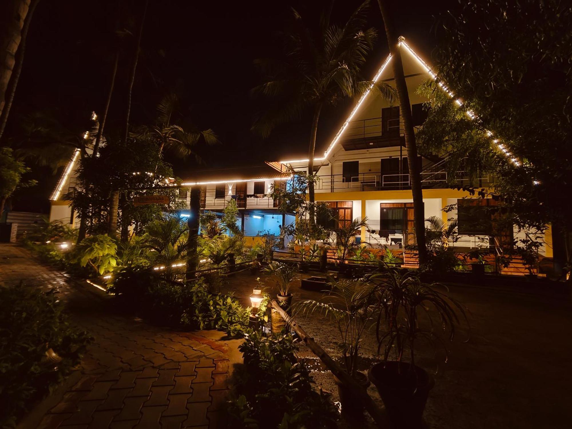 Pv Cottages - Serenity Beach Pondicherry Exteriör bild