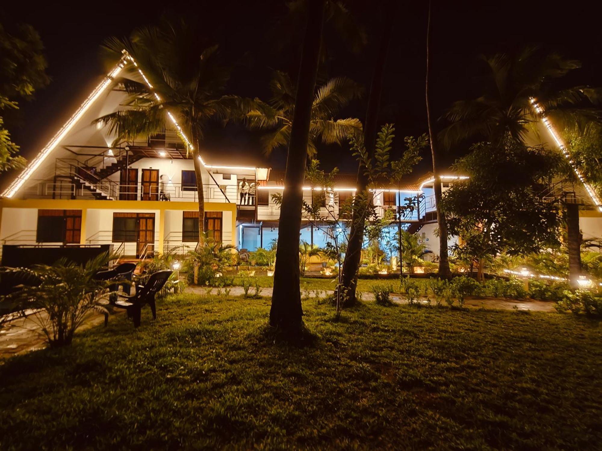 Pv Cottages - Serenity Beach Pondicherry Exteriör bild
