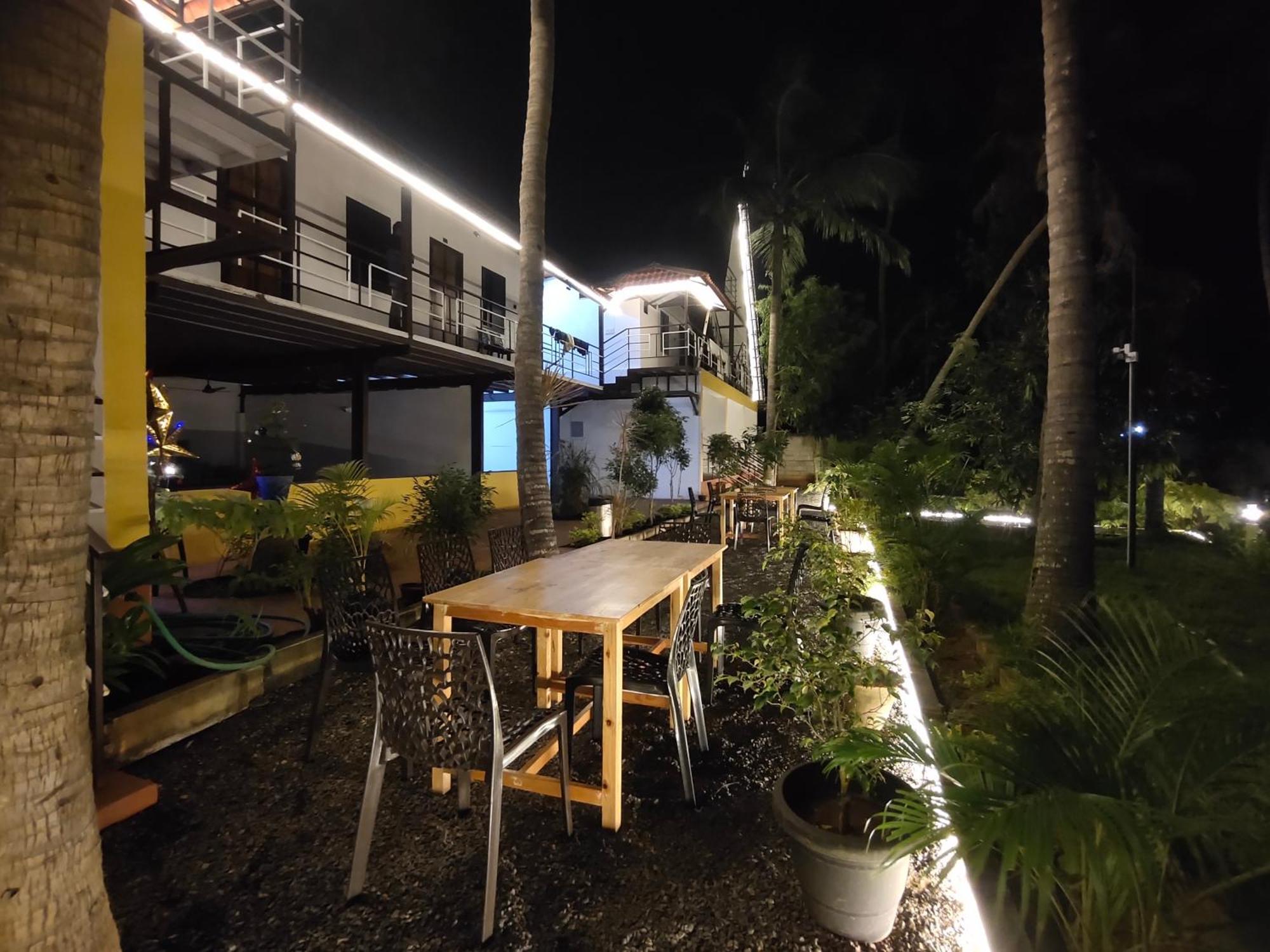 Pv Cottages - Serenity Beach Pondicherry Exteriör bild