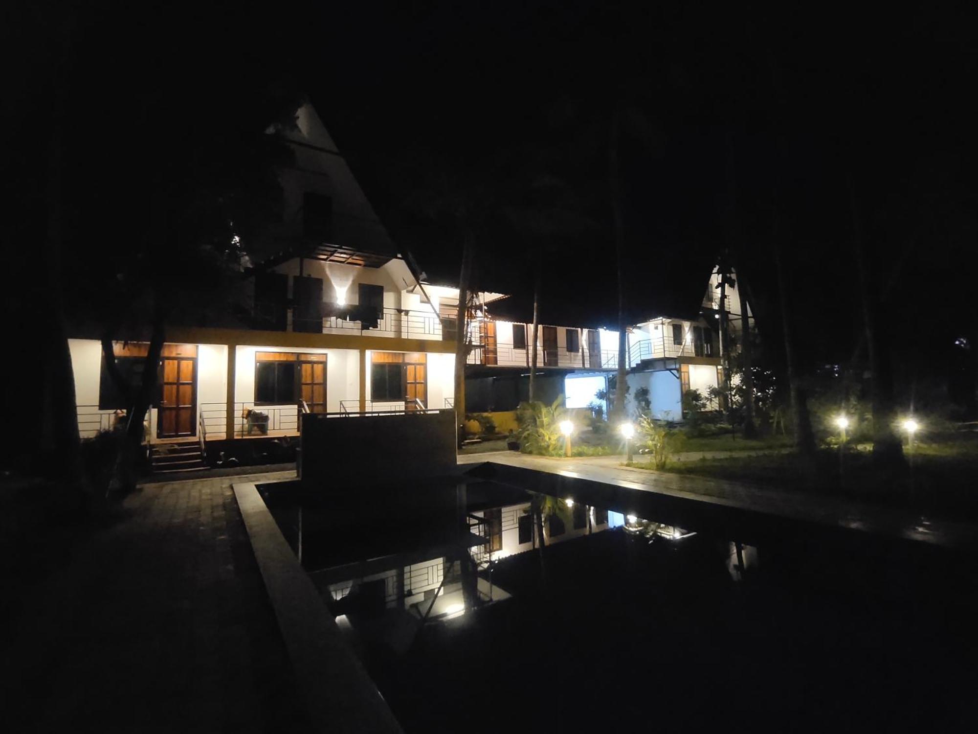 Pv Cottages - Serenity Beach Pondicherry Exteriör bild