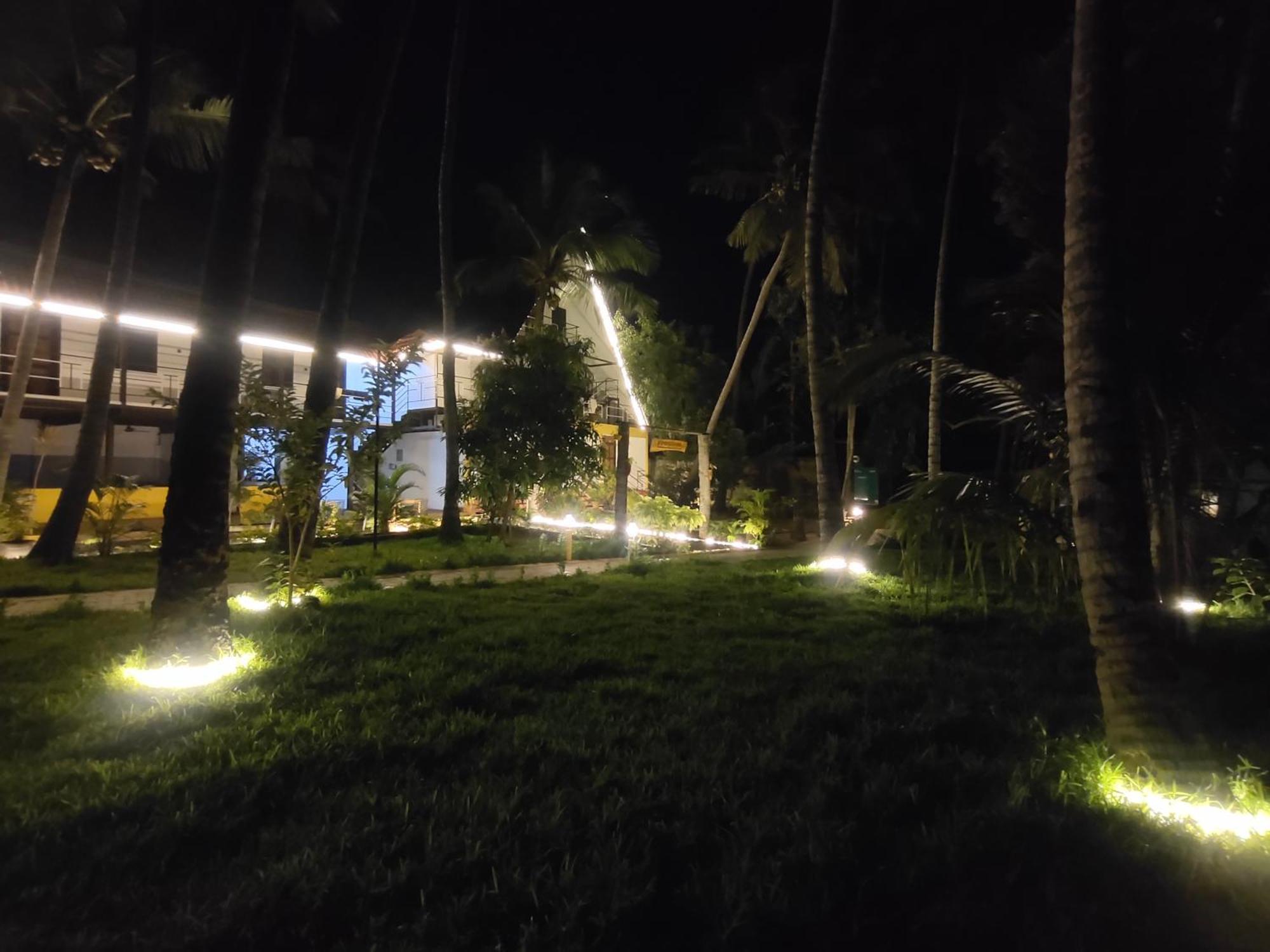 Pv Cottages - Serenity Beach Pondicherry Exteriör bild